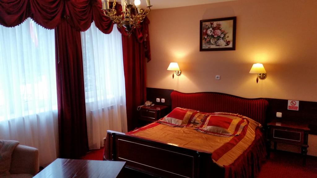 Hotel Relaks Wola Ducka Habitación foto